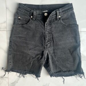 Black Levi’s shorts